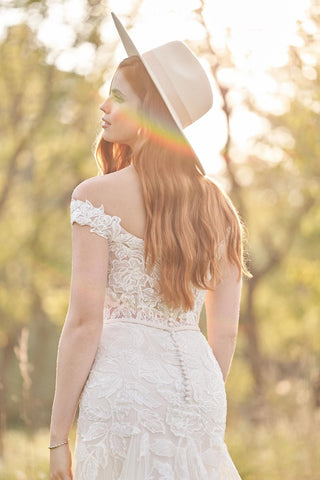 Lilian West Style Number 66244 - 4