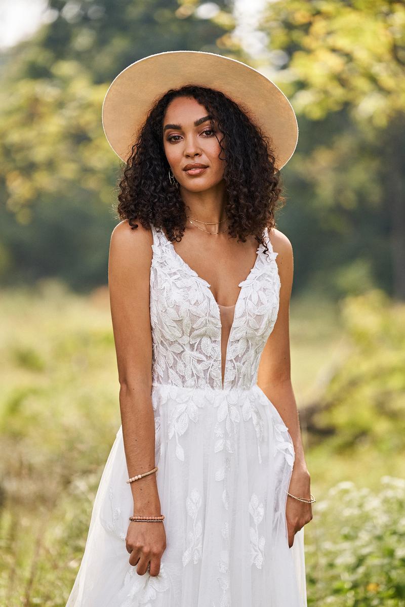 Lilian West Style Number 66245 - 3