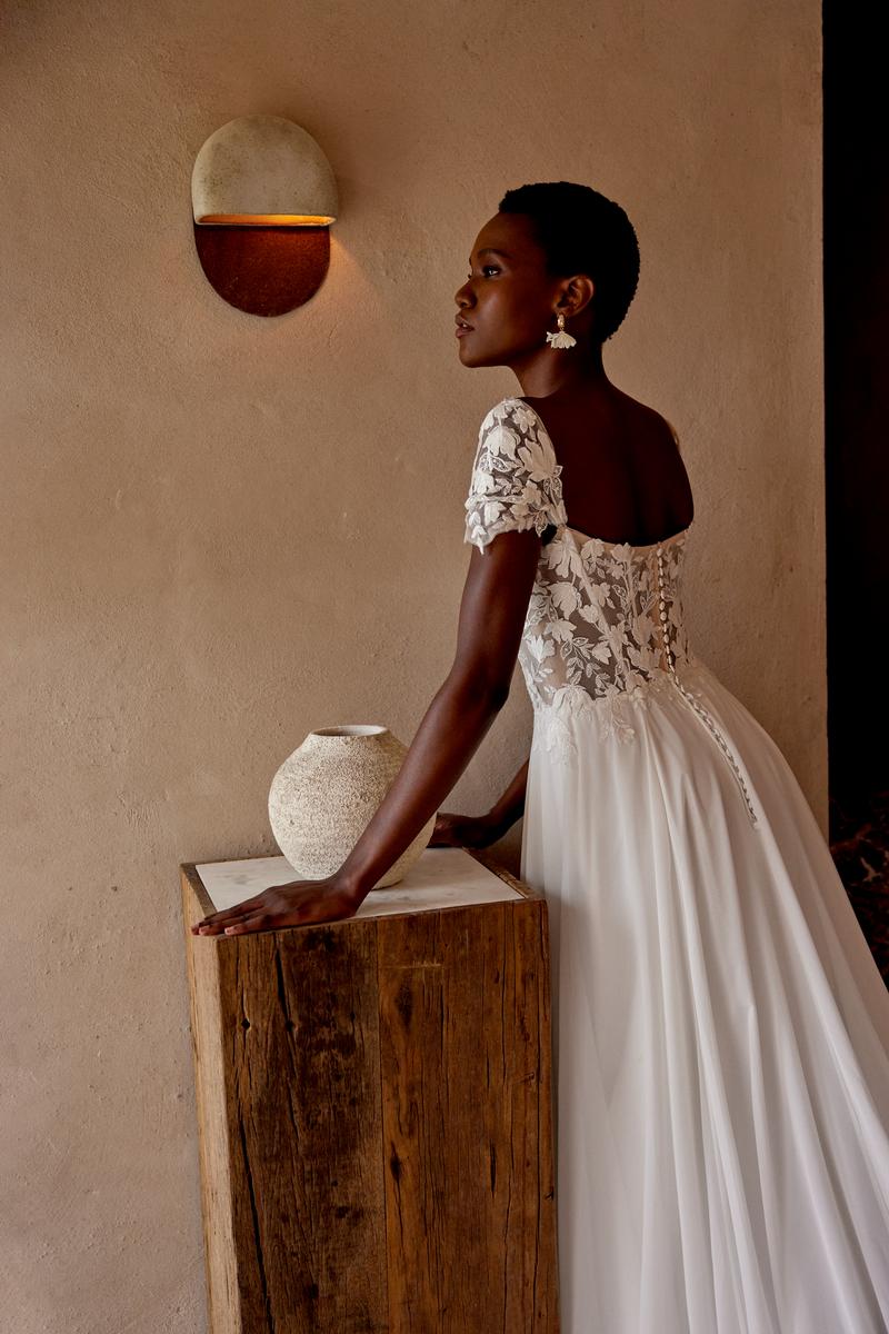 Lilian West Style Number 66356 - 4