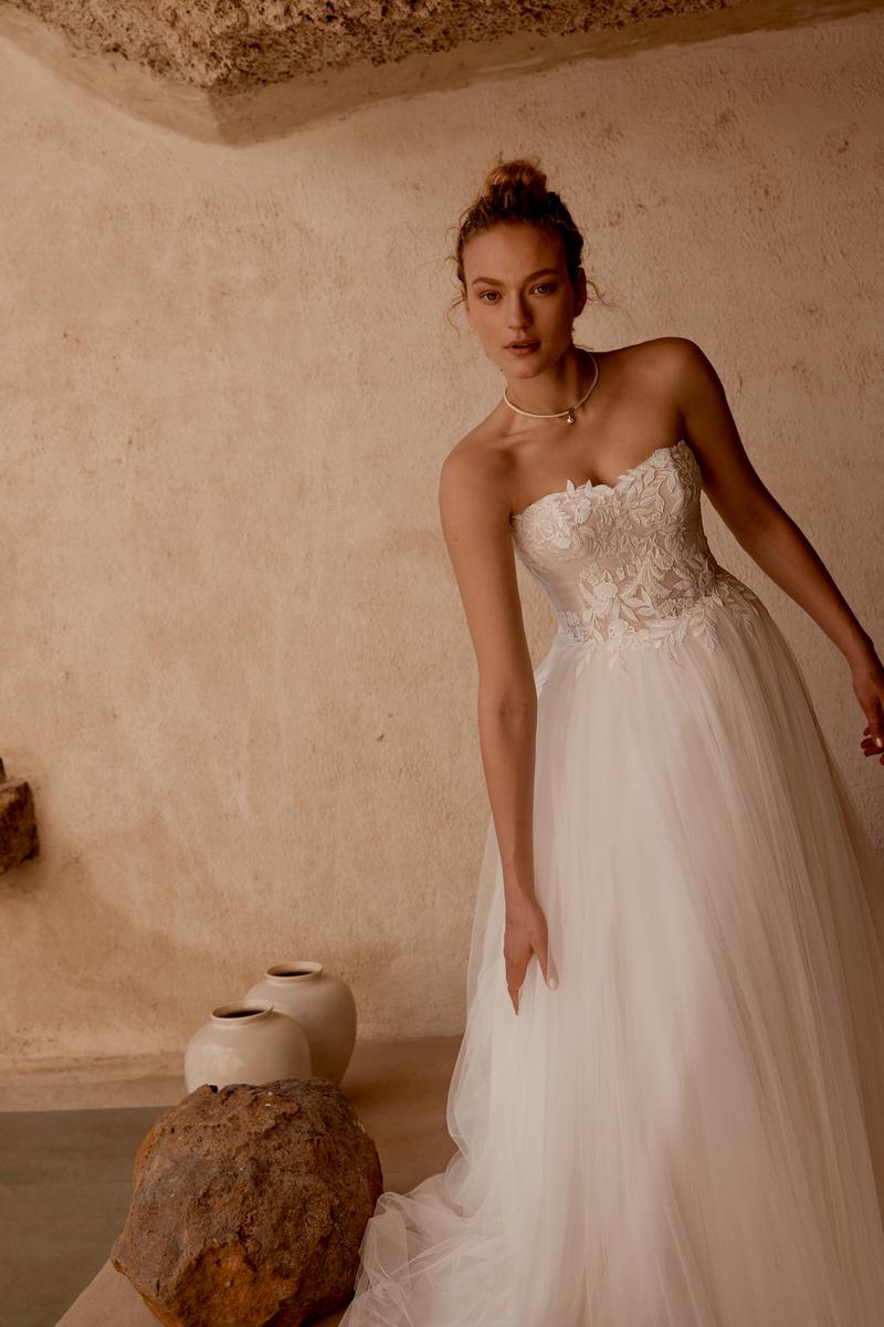 Lilian West Style Number 66361 - 3