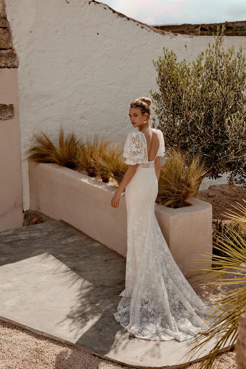 Lilian West Style Number 66362 - 2