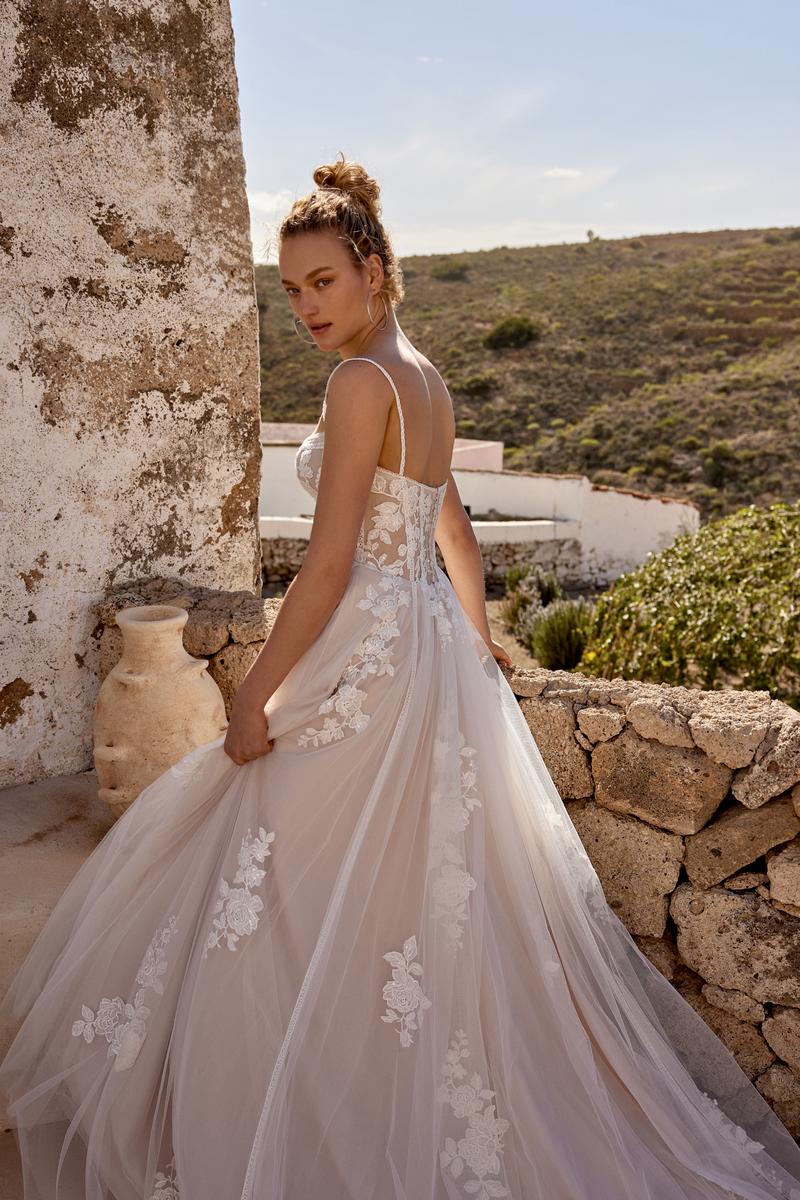 Lilian West Style Number 66366 - 6