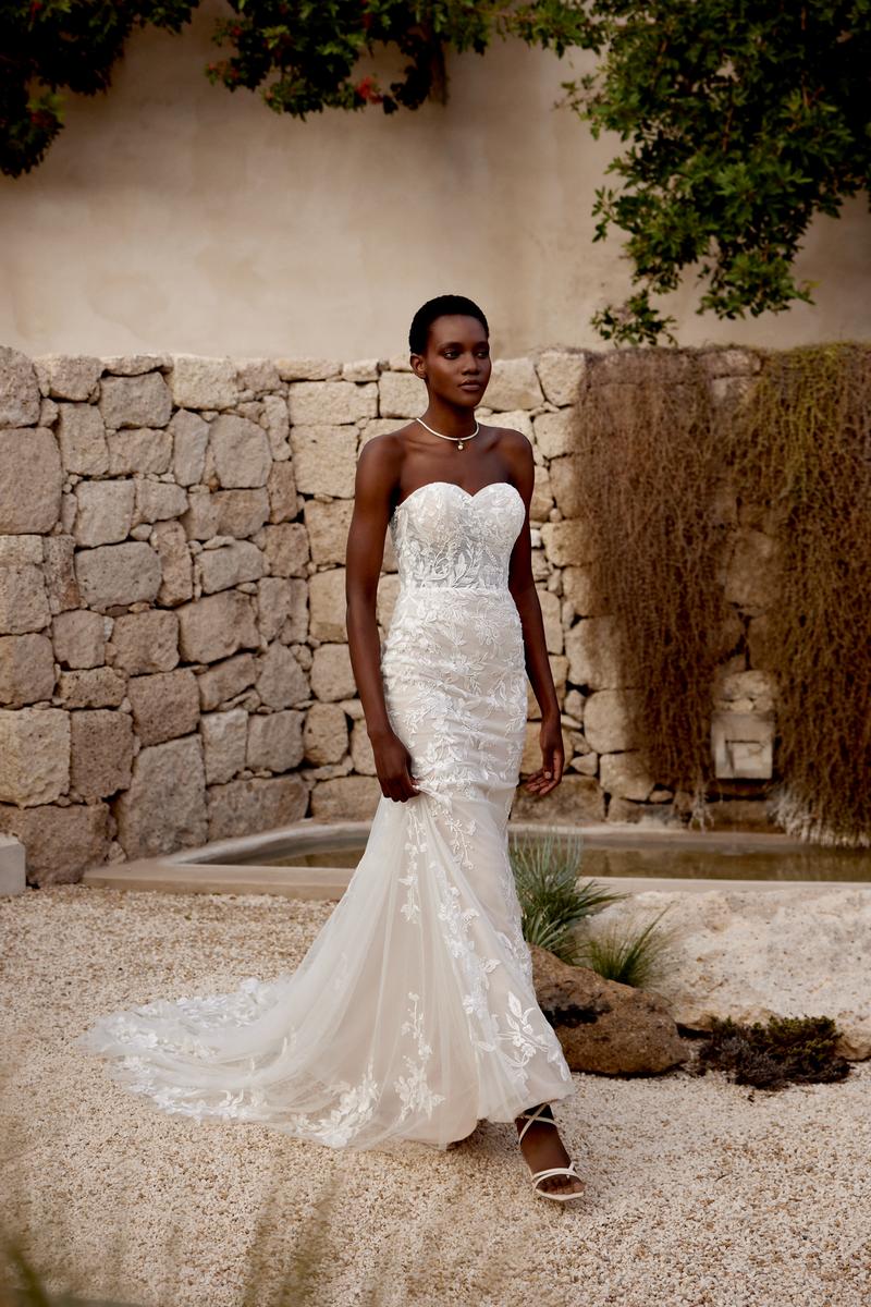 Lilian West Style Number 66369 - 5