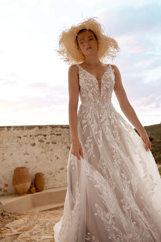 Lilian West Style Number 66372 - 8