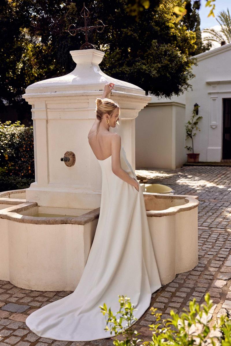 Lilian West Style Number 66410 - 6