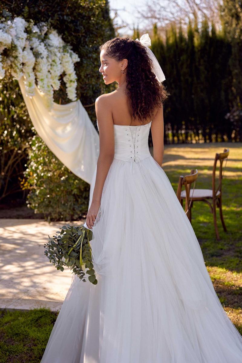 Lilian West Style Number 66411 - 4