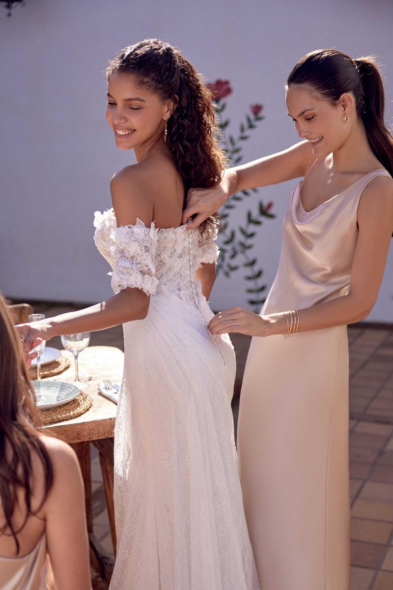 Lilian West Style Number 66414 - 9