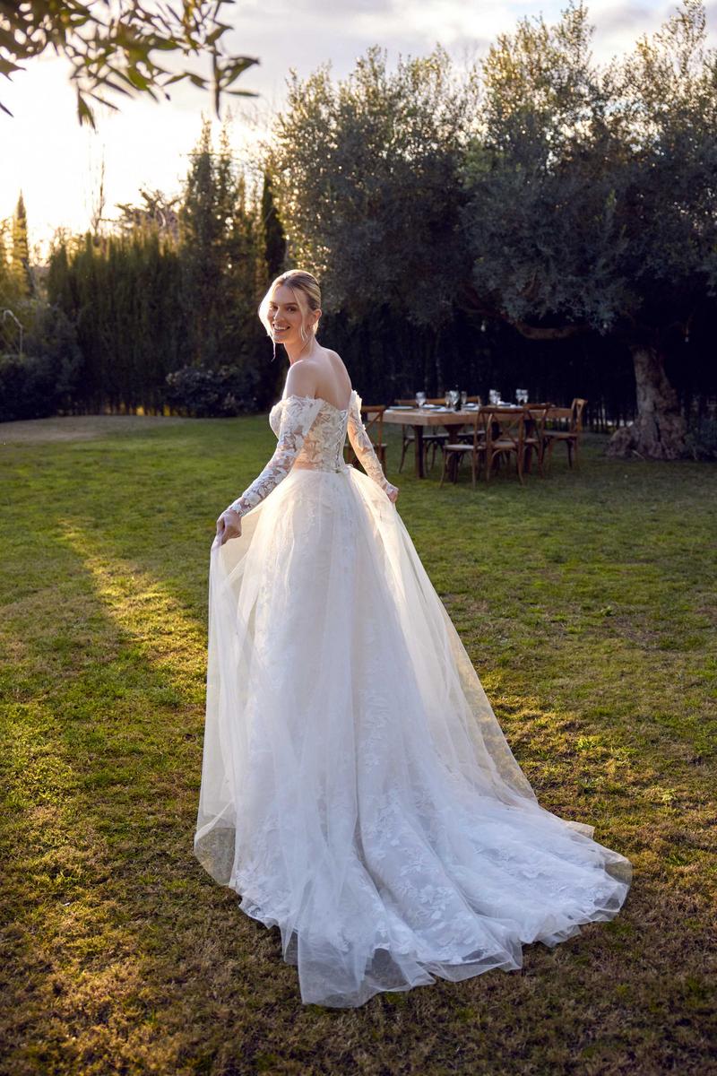 Lilian West Style Number 66420 - 6