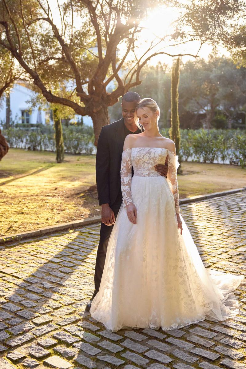 Lilian West Style Number 66420 - 8