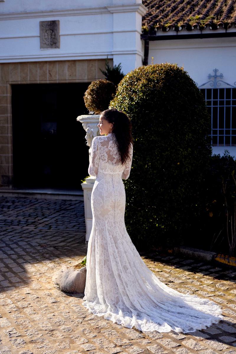 Lilian West Style Number 66428 - 4