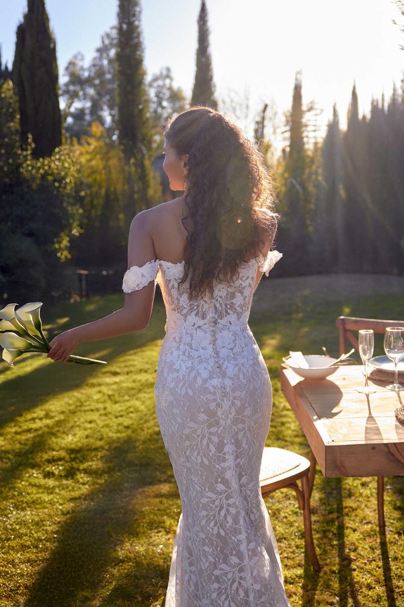 Lilian West Style Number 66429 - 4