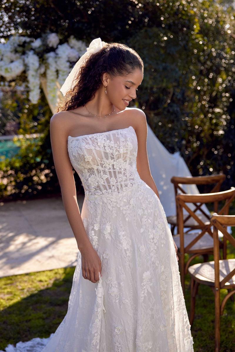 Lilian West Style Number 66432 - 3