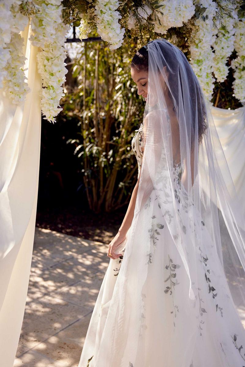 Lilian West Style Number 66437 - 8