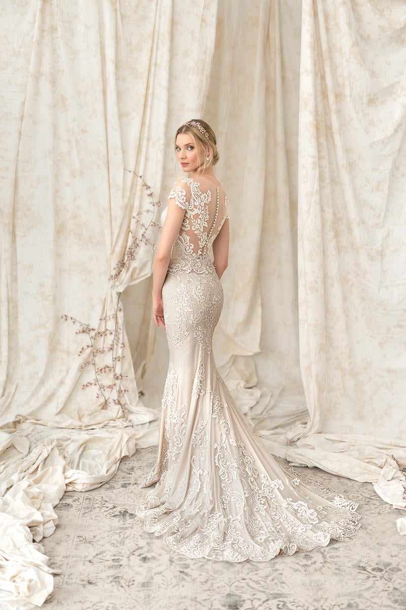 Signature Style Number 9899 - 6