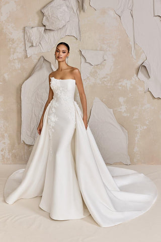 Signature by Justin Alexander Dress 99319 Ivory / 14 Signature by Justin Alexander Dress 99319 Ivory / 14