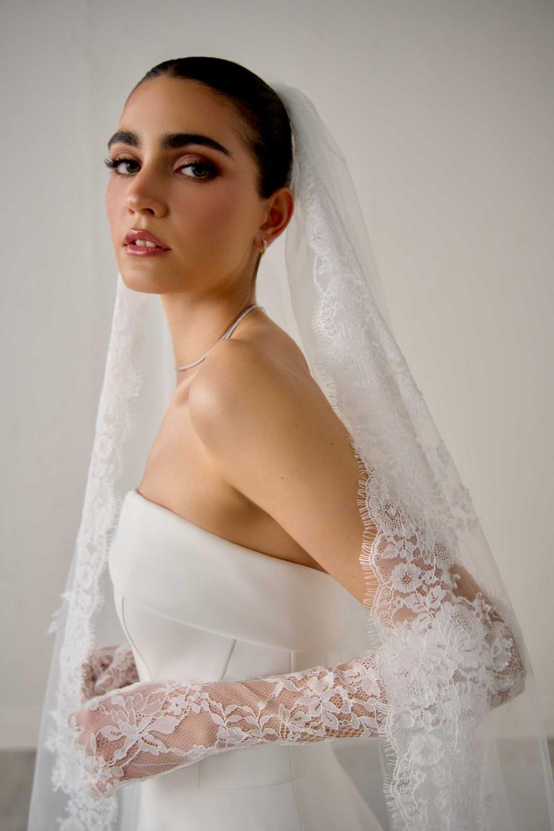 Signature Style Number 99360 - 5