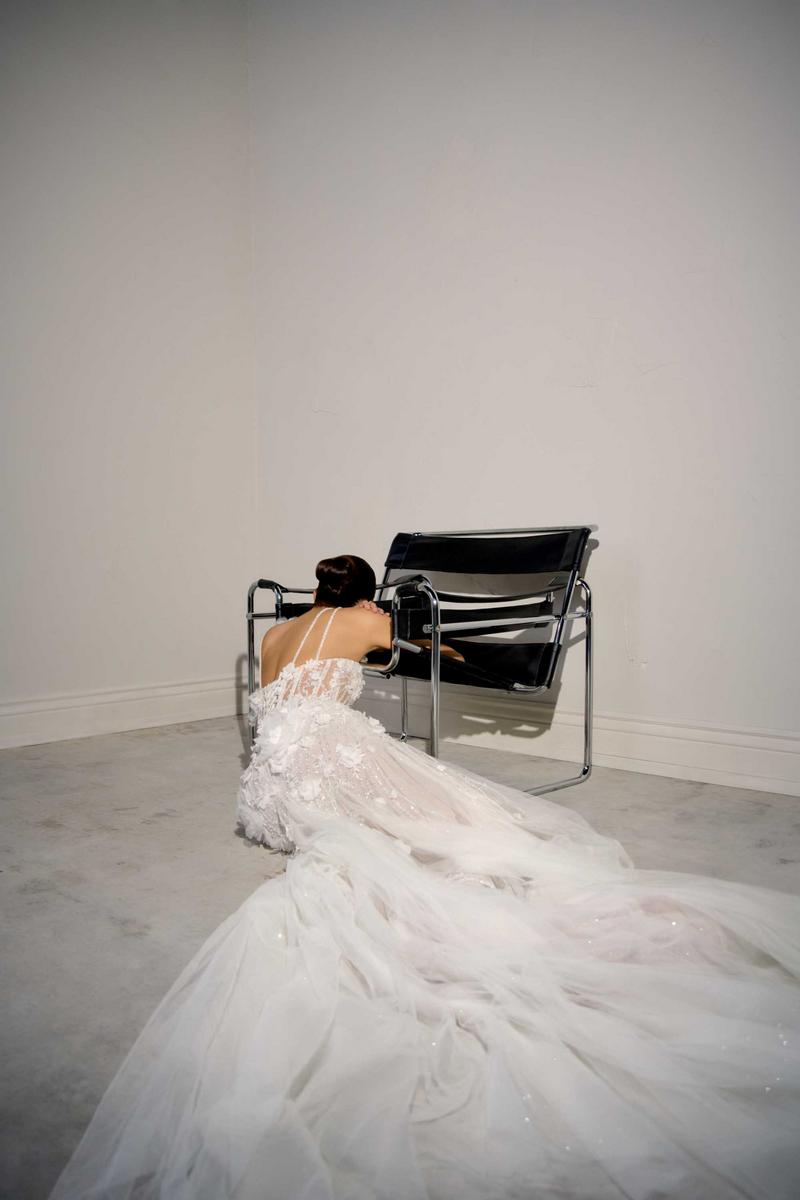 Signature Style Number 99363Z - 8