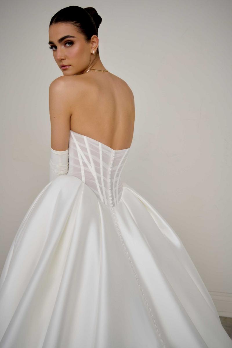 Signature Style Number 99365 - 5