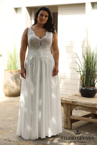 Curvy Enchanting Style Number Chloe - 3