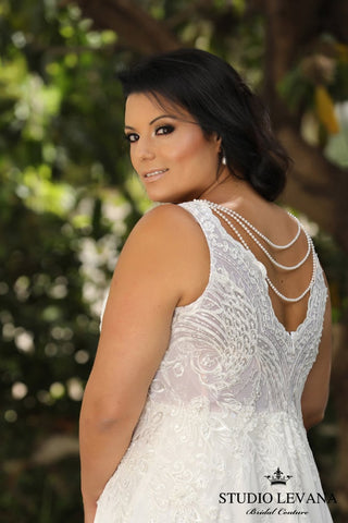 Curvy Enchanting Style Number Chloe - 7