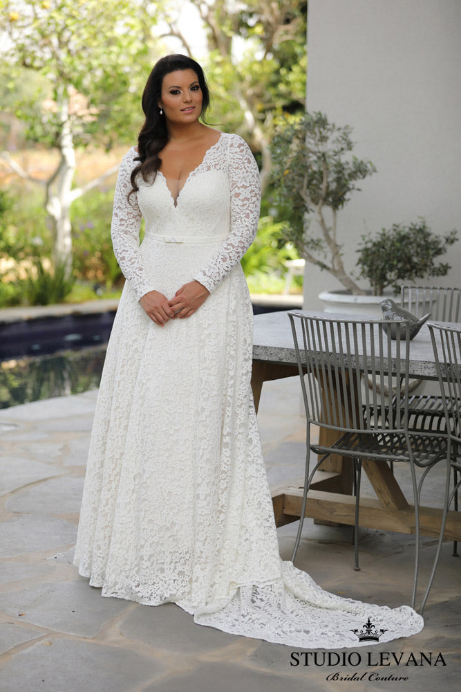 Curvy Enchanting Style Number Seline - 1