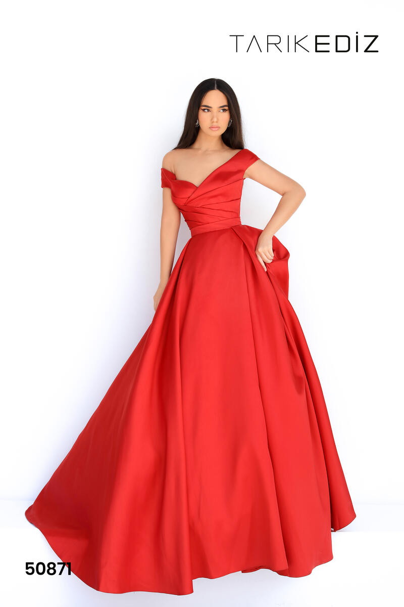 Tarik Ediz Prom Style Number 50871 - 3