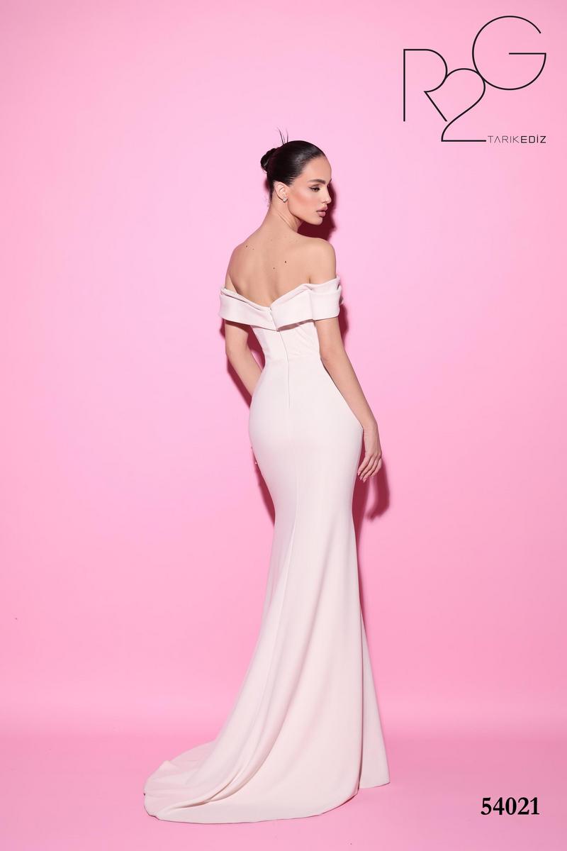 Tarik Ediz Prom Style Number 54021 - 4