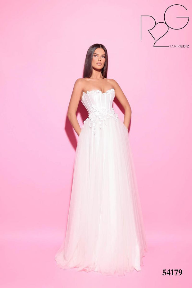 Tarik Ediz Prom Style Number 54179 - 1