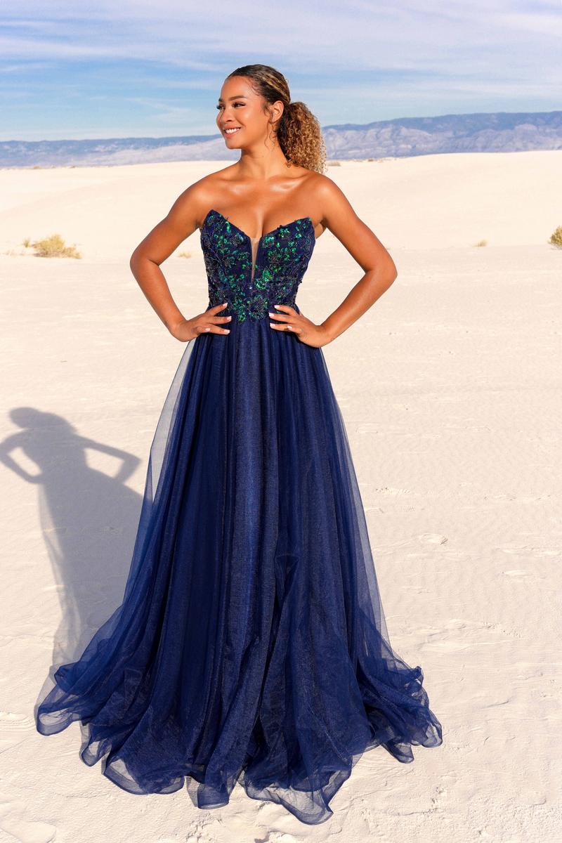 Vienna Prom Style Number 7887 - 5