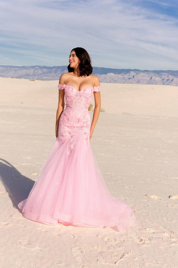 Vienna Prom Style Number 82040 - 2