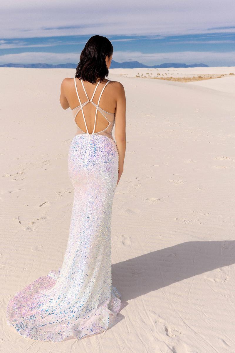 Vienna Prom Style Number 8880 - 5