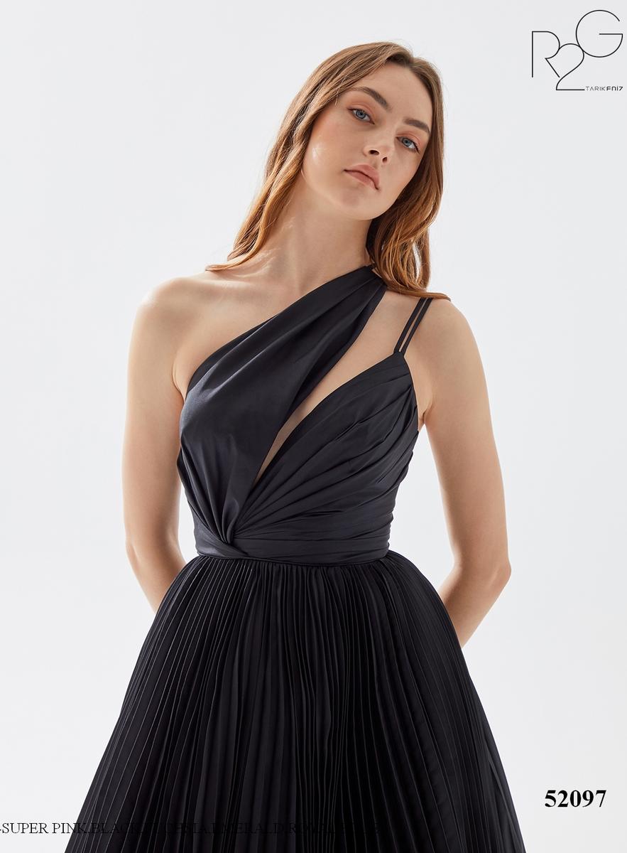 Tarik Ediz Prom Style Number 52097 - 9