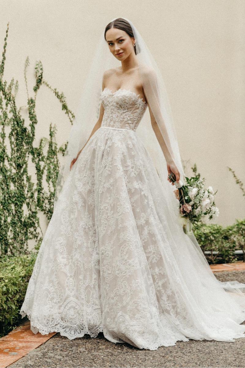 Watters WToo Bridal Dress 18101 Alexandra's Boutique Watters WToo Bridal Dress 18101 Alexandra's Boutique