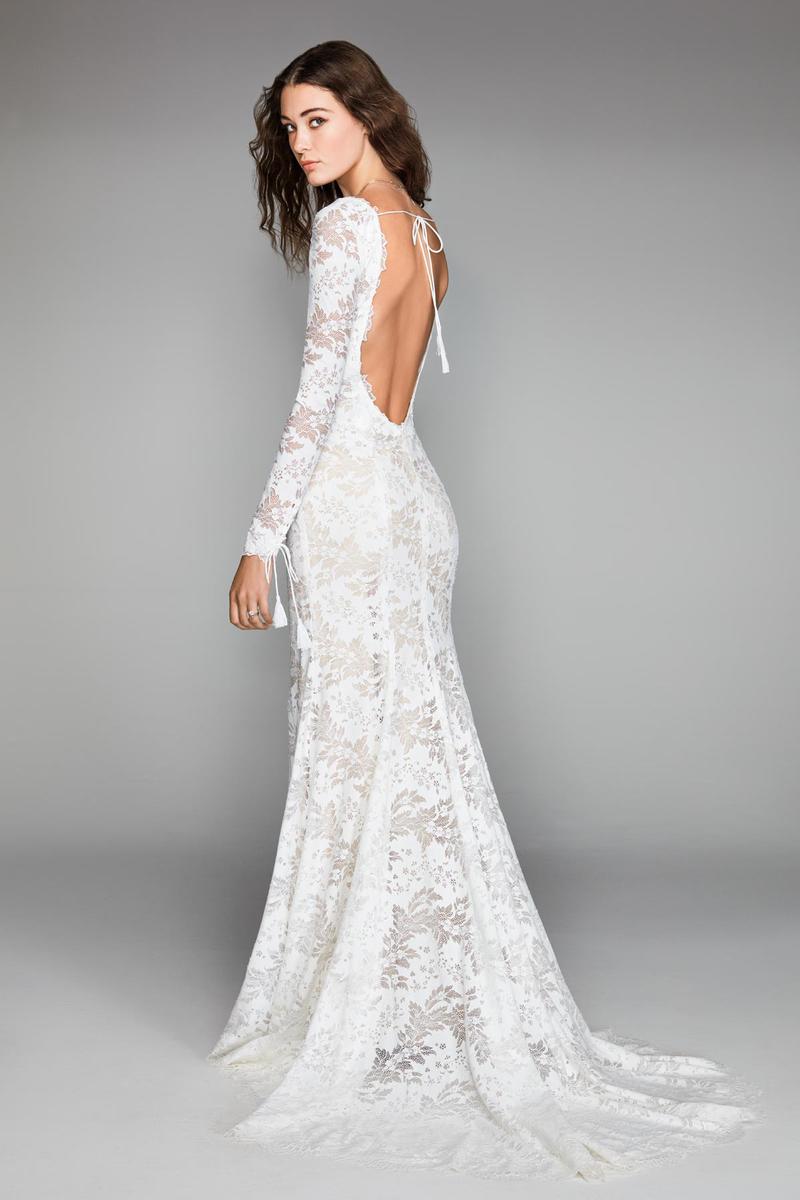 Willowby Style Number 50100 - 2