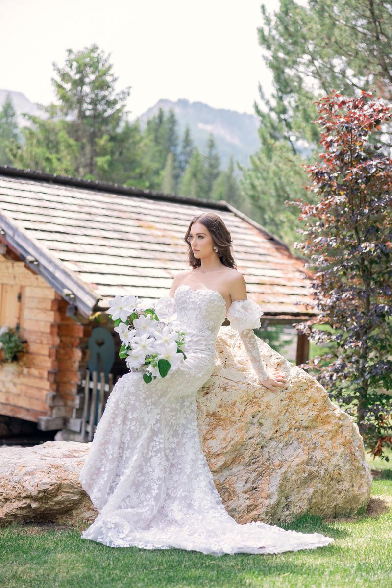 Willowby Style Number 50109 - 7
