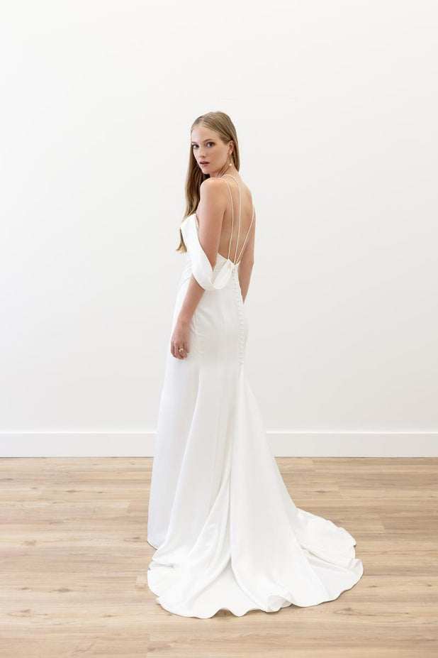 Willowby Style Number 50304 - 2