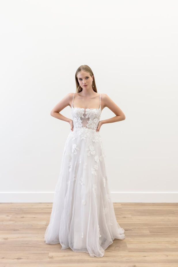 Willowby Style Number 50604 - 1
