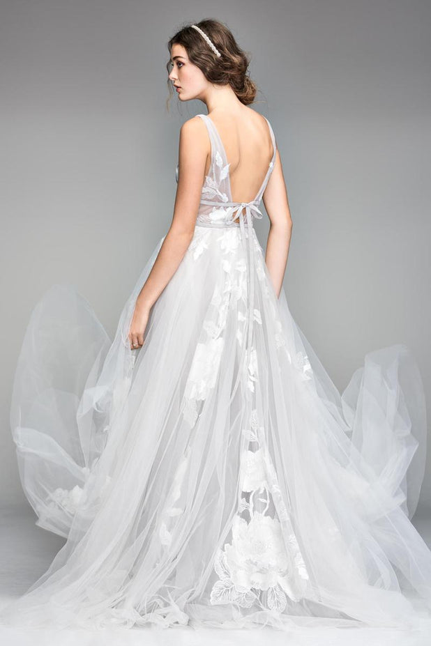 Willowby Style Number 50704 - 2