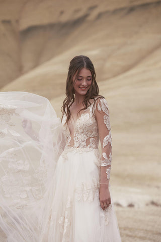 Willowby Style Number 52700 - 4