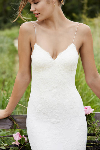 Willowby Style Number 54107 - 4