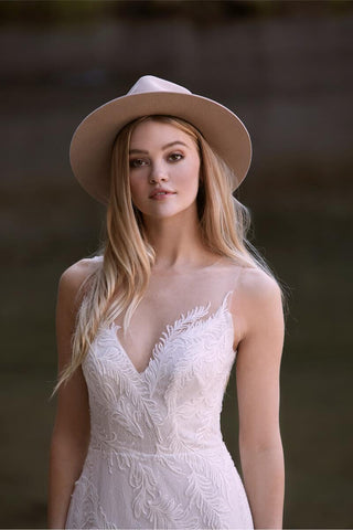 Willowby Style Number 55701 - 7