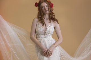 Willowby Style Number 56107 - 9