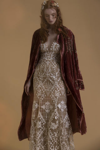 Willowby Style Number 56107 - 11