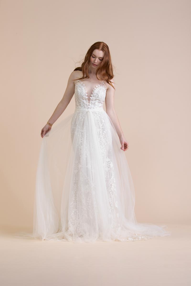 Willowby Style Number 56107 - 1