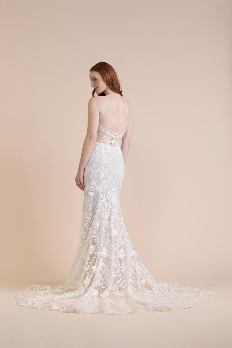 Willowby Style Number 56107 - 4