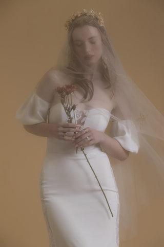 Willowby Style Number 56400 - 6