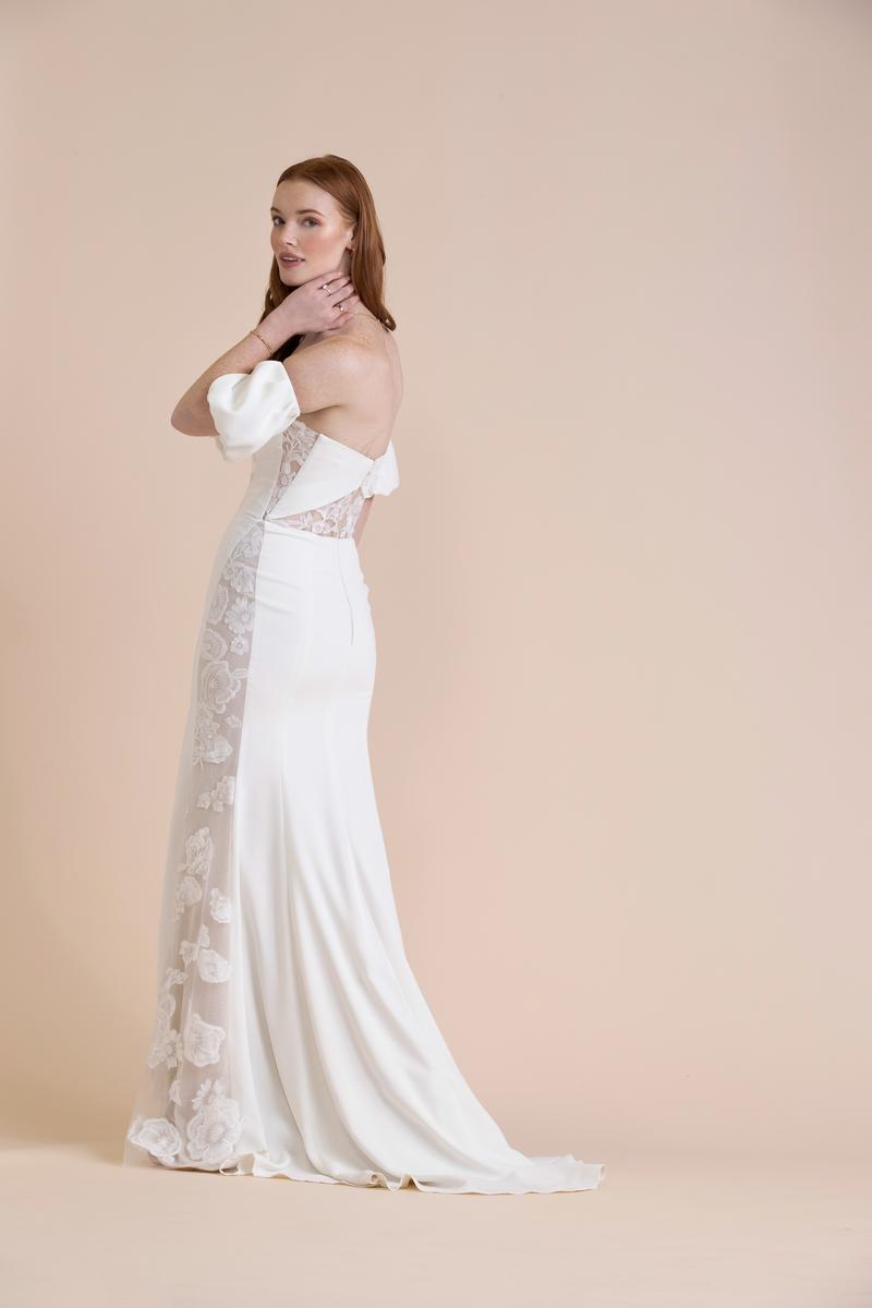 Willowby Style Number 56400 - 3