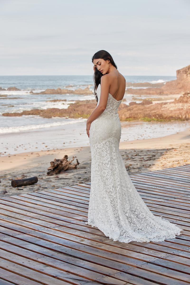 Willowby Style Number 58100 - 2