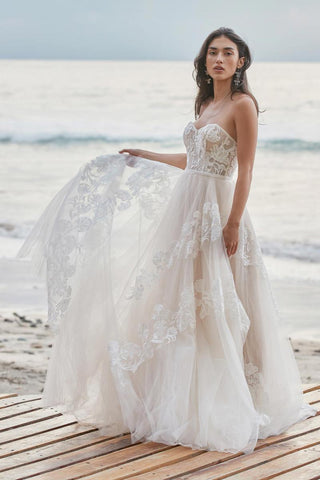 Willowby Style Number 58713 - 3