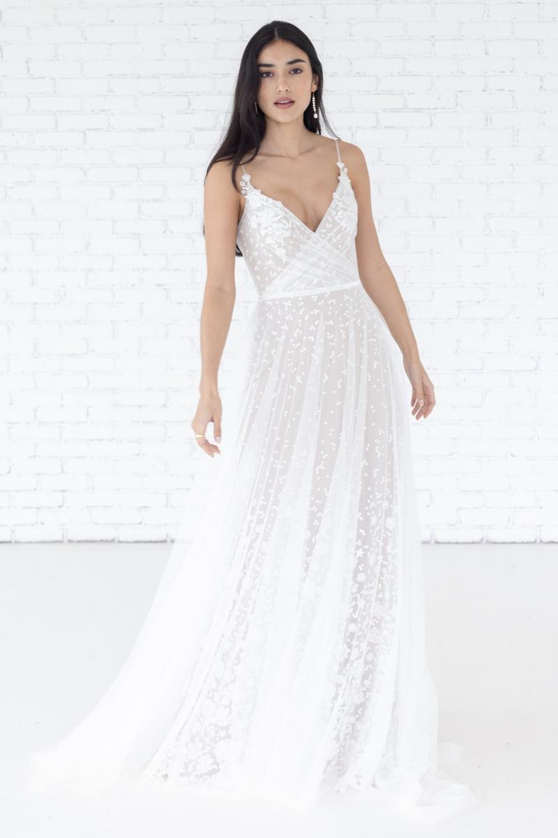 Willowby Style Number 59103 - 1